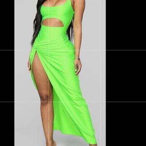 The IRL Skirt set color lime green.